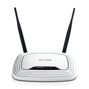 ROUTER 300MBPS WIRELESS CON SWITCH 4 PORTE